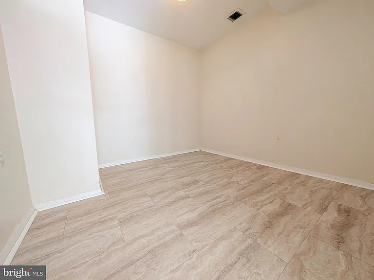 7993 Tyson Oaks Cir — Photo 14
