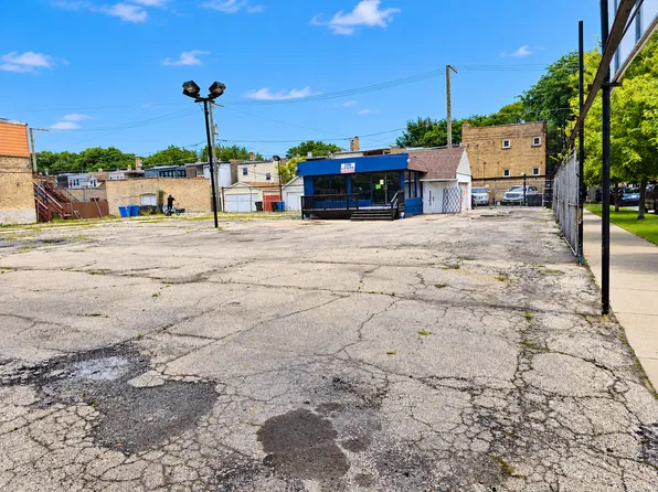 2901 N Cicero Ave, Chicago, IL 60641