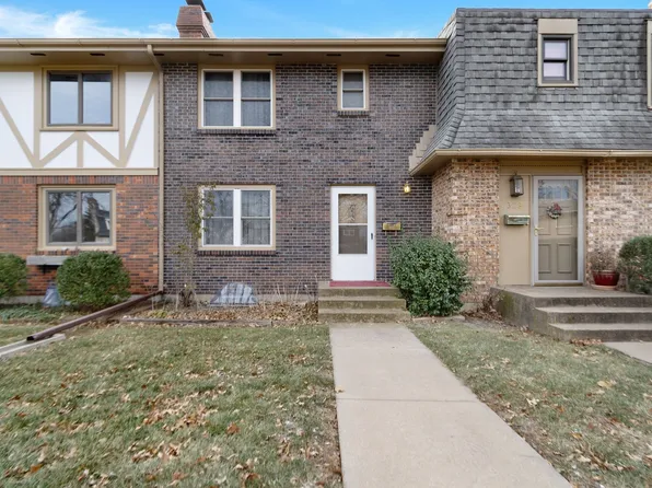 326 Twykingham Pl, Manhattan, KS 66503