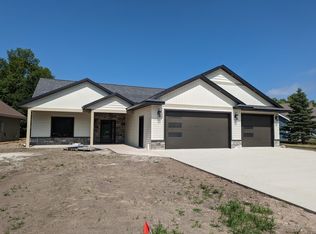 279 Rodeo Rd, Alexandria, MN 56308