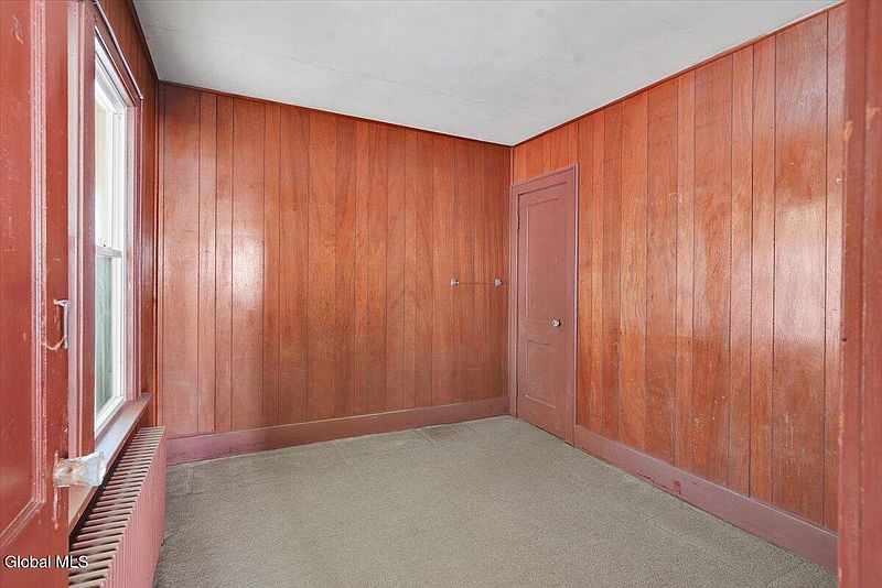5th image of 9 Elmhurst Avenue