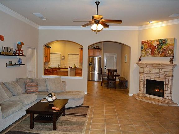5th image of 2413 Silverthorn Ct