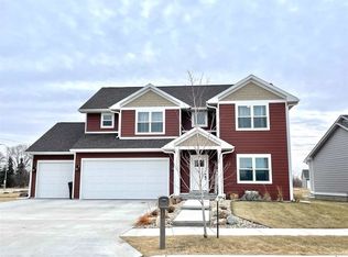 1206 Sunrise Dr, Norfolk, NE 68701