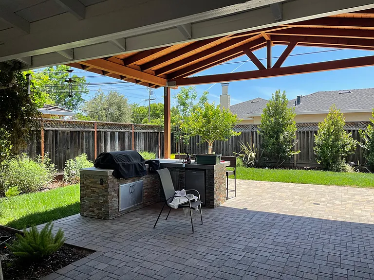 2098 Cirone Way — Photo 32
