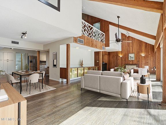 3rd image of 2710 COVE VIEW Drive N