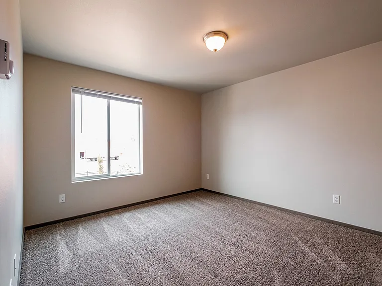 4 Corners Apartments — Photo 19