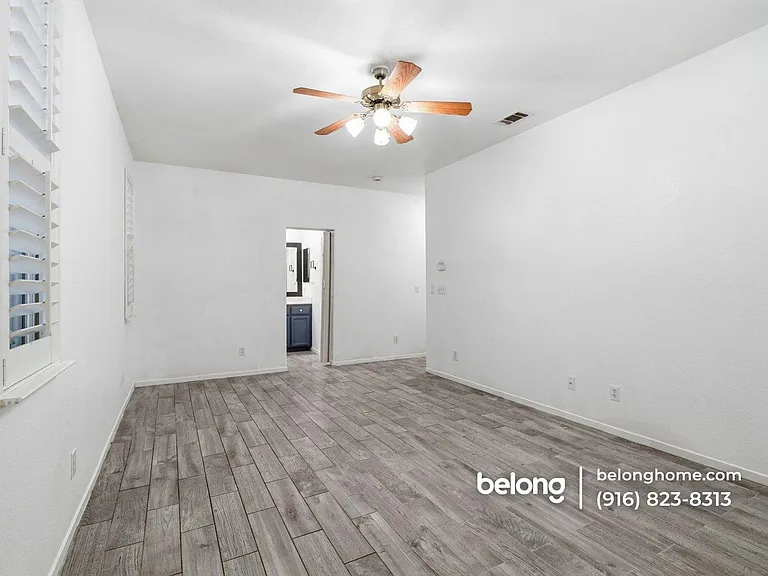 1714 Nicol Way — Photo 11