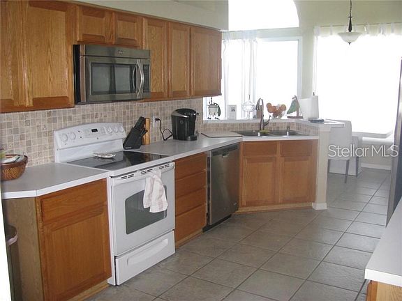 2nd image of 111 White Marsh Cir