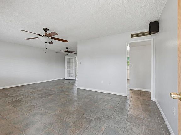 4th image of 25680 Hartwick Rd