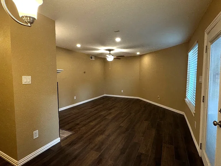 2314 Bamboo Dr #I105 — Photo 16