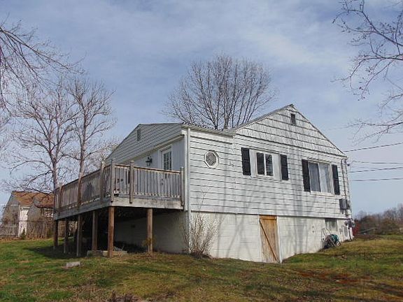 4th image of 96 Mahan St