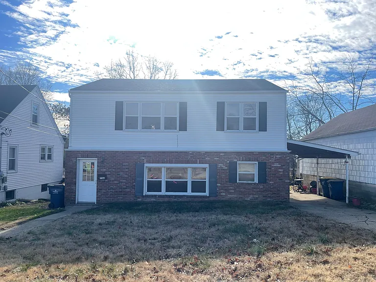 710 E State St #A — Photo 1