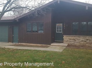 1641 W Homestead Dr, Appleton, WI 54914