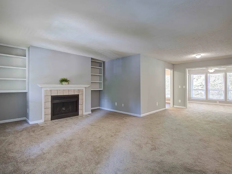 Laurel Springs — Photo 12