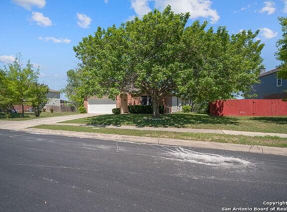 4th image of 15806 Bellister St