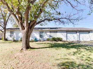 2250 Fm 369 S, Iowa Park, TX 76367