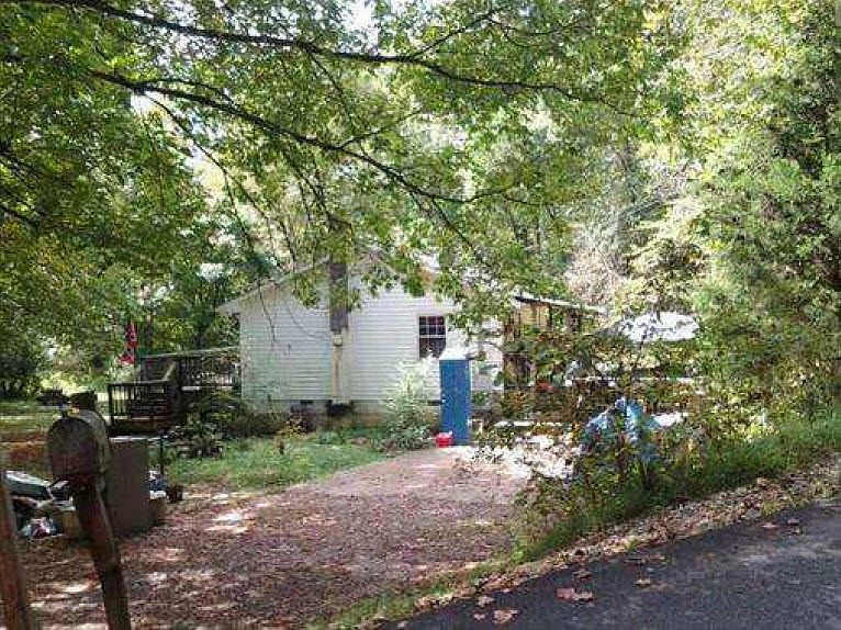 2nd image of 1172 The Loop Rd