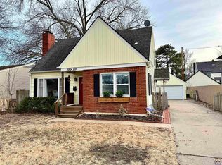 3009 SW Huntoon St, Topeka, KS 66604