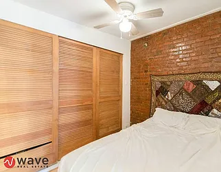 Rented by Wave Real Estate Group