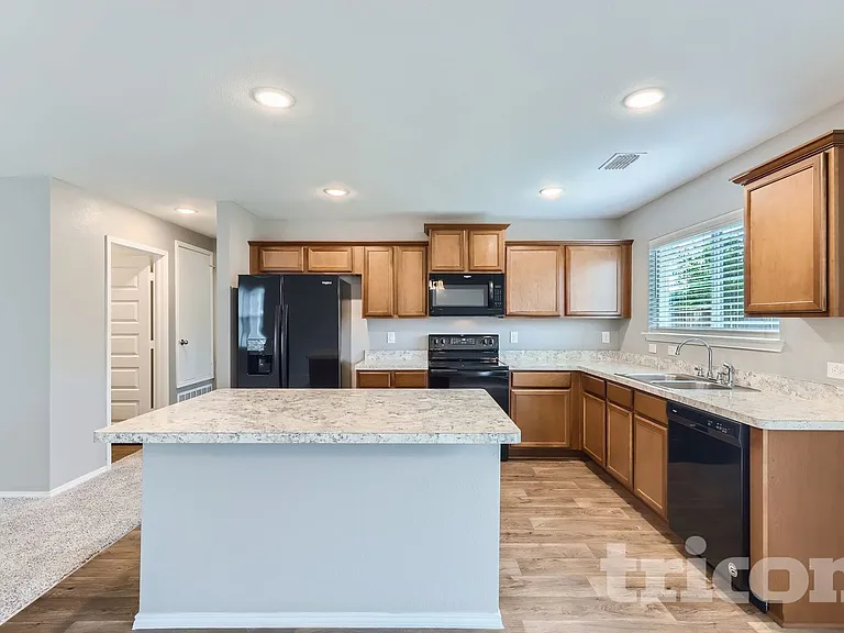 126 Spring Creek Ln — Photo 7