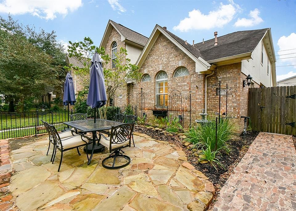 1st image of 4711 Cashel Cir APT D