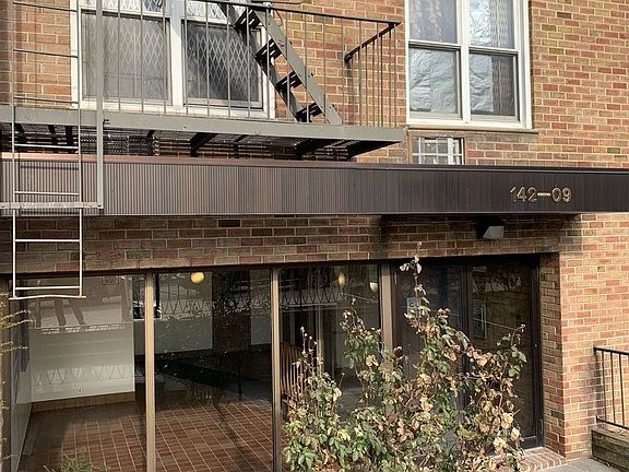 3rd image of 142-09 Barclay Ave #5K