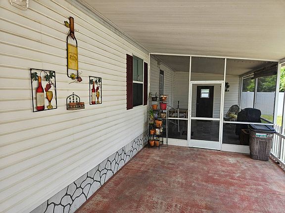 5th image of 7208 Asturia Ave