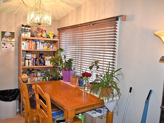 5th image of 2241 NE Grant St
