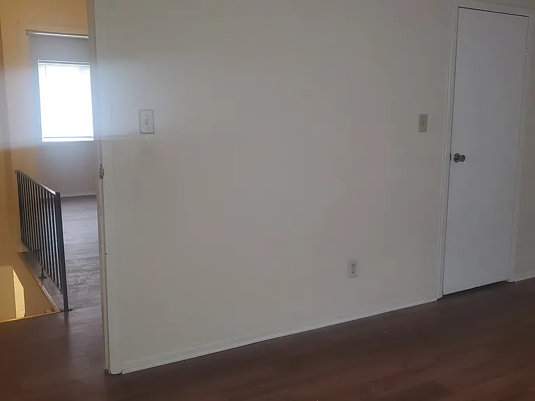 1425 Villa Ct #4 — Photo 9