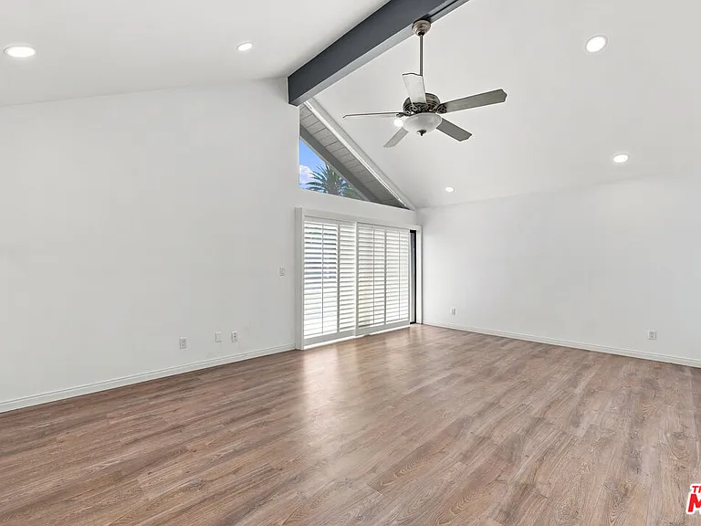 4355 Chaumont Rd — Photo 32