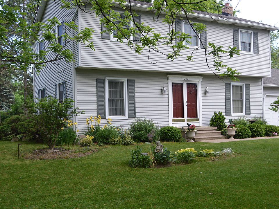 1st image of 1216 Vista Dr