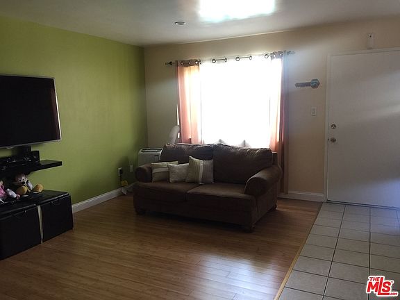 4th image of 3325 Santa Fe Ave APT 38