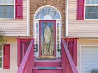 1224 Blazing Rdg W, Lawrenceville, GA 30046