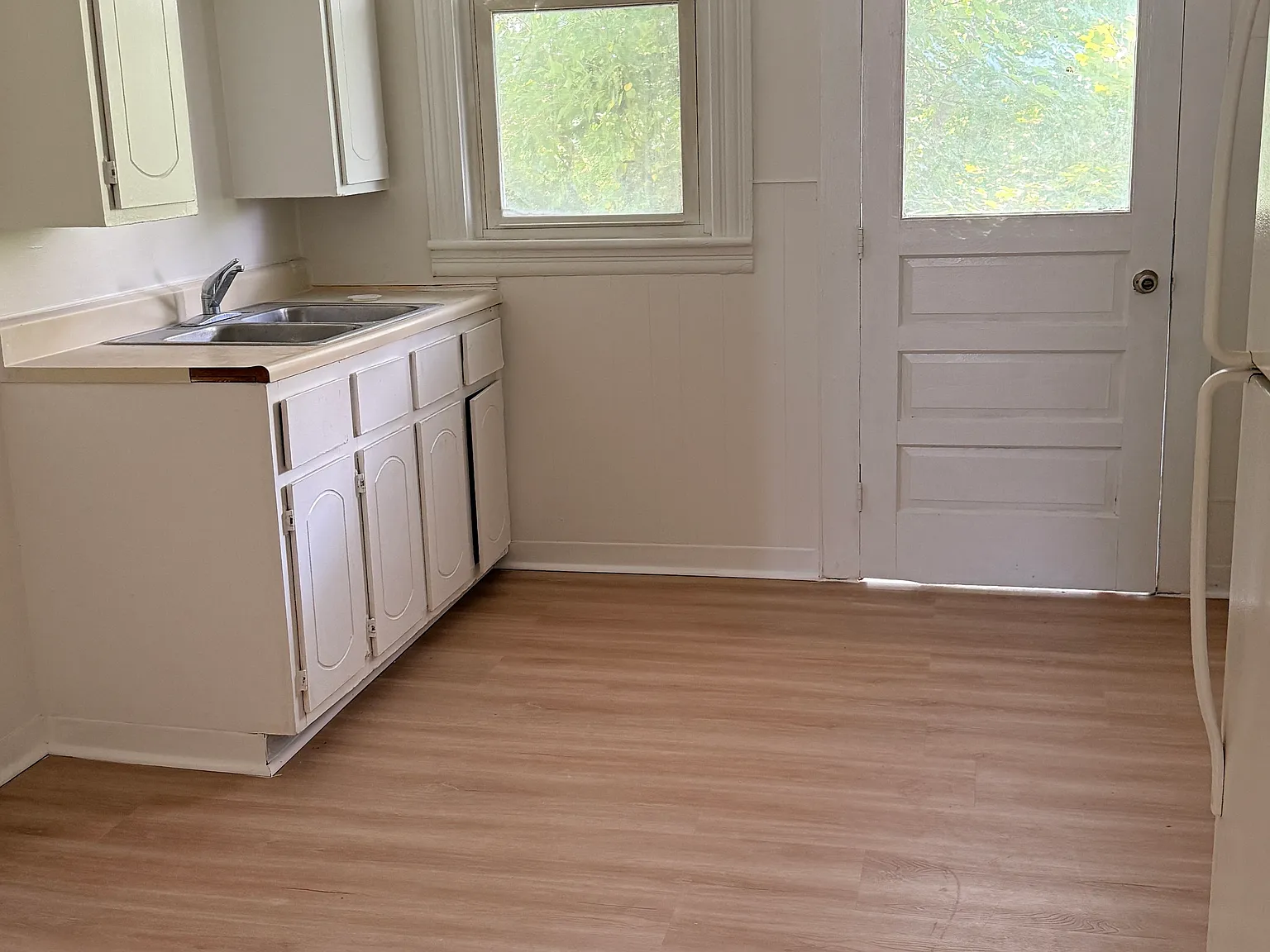 3 bed, 1200 sqft, $875 — Photo 1