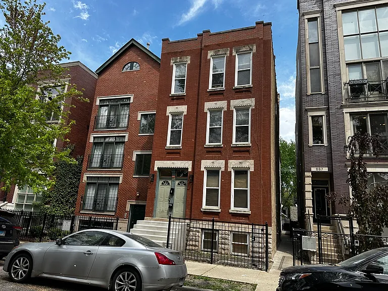 869 N Hermitage Ave #3R — Photo 1