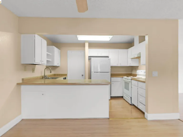 981 Cheryl Ann Cir #40 — Photo 7