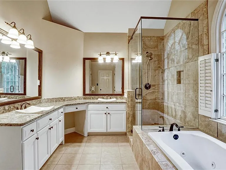 510 Jacaranda Ct — Photo 30