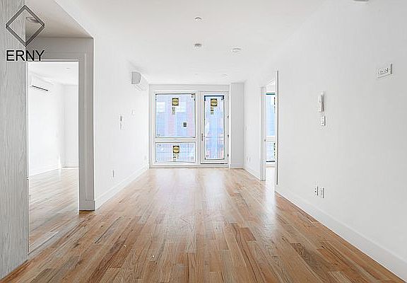 5th image of 662 E New York Ave #5B