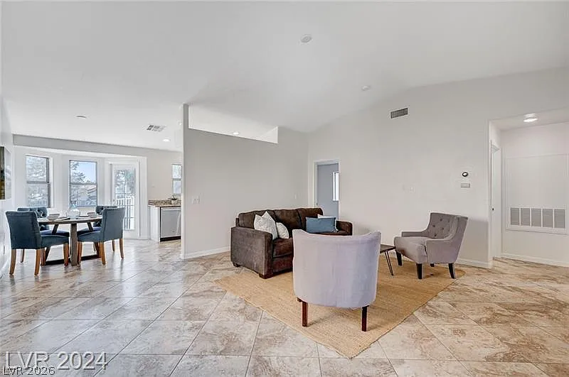 8017 Cetus Cir #201