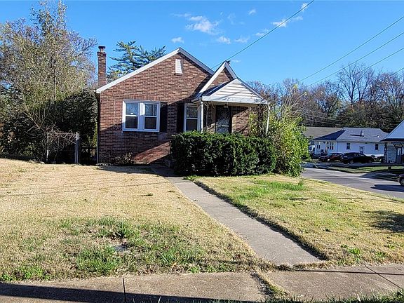 3rd image of 3412 Pine Grove Ave