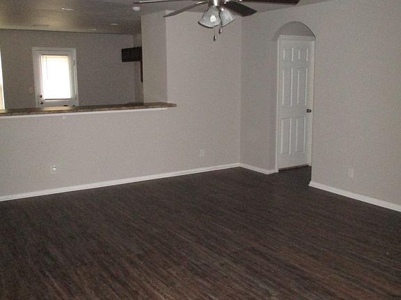 3rd image of 1205 Panther Ln
