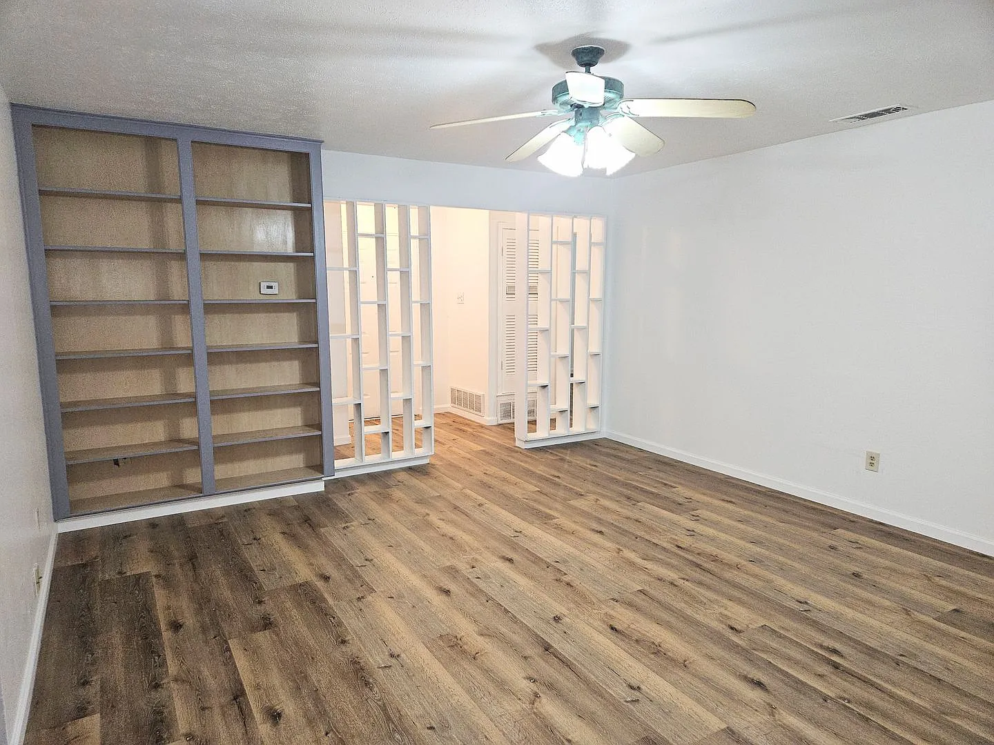 Cute 3 Bedroom in Euless — Photo 3