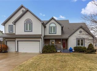 3116 S Arrowhead Dr, Independence, MO 64057