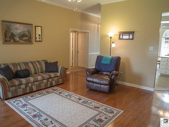 3rd image of 3319 Westminister Ave