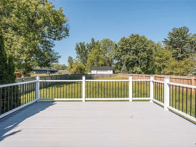8403 Gaskin Rd — Photo 31