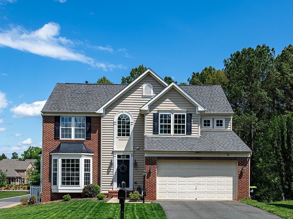 1st image of 9 Laurel Oak Ct