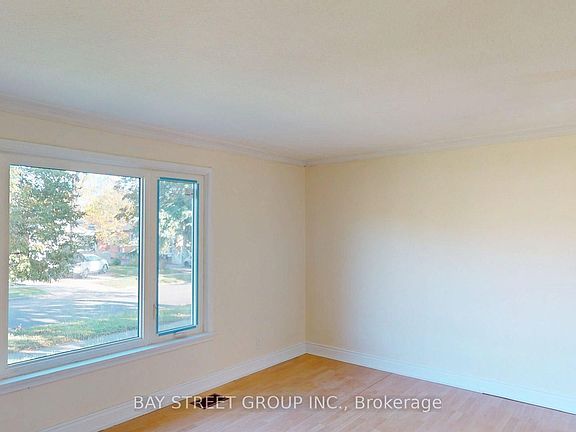 3rd image of 106 Wye Valley Rd