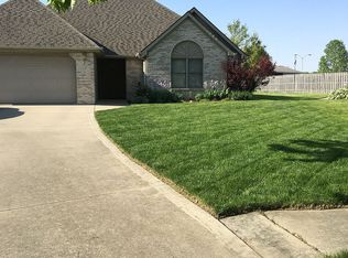 126 Berkley Ct, Decatur, IN 46733