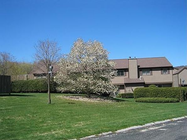 134 S Hemlock Ln