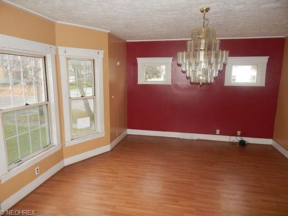 5th image of 420 W 18th St